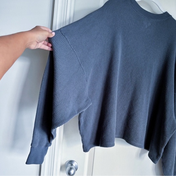 Abercrombie Long Sleeve Oversized Waffle Tee Pullover Shirt Size L/XL - Picture 3 of 5